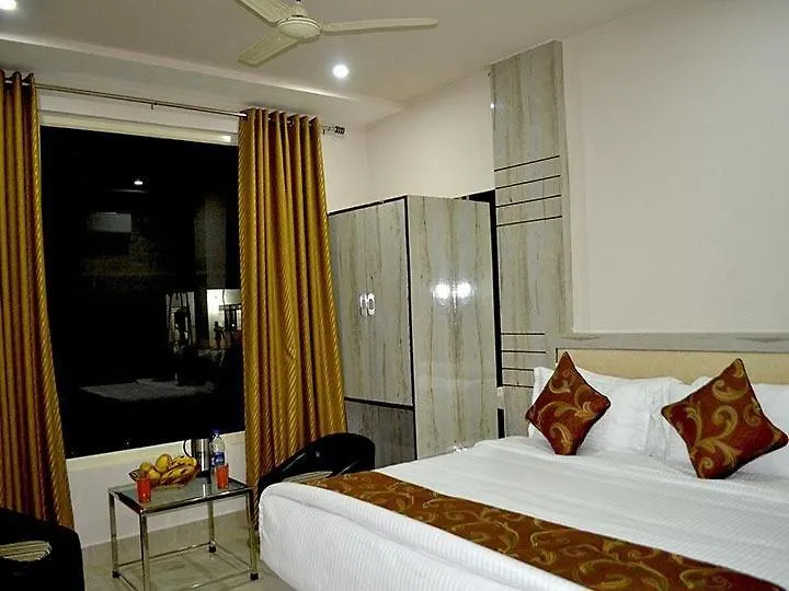 Hotel The Orchid Agra  3*, Agra (Uttar Pradesh)